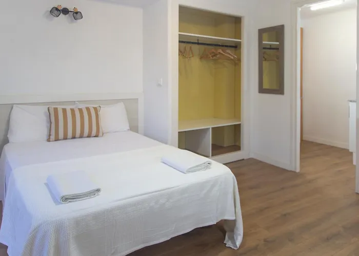 El Sol Ii 아파트 또사데마르